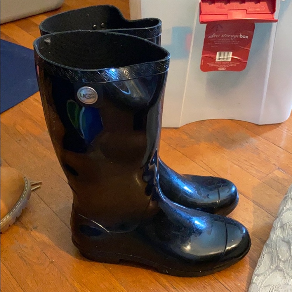 Ugh Rainboots